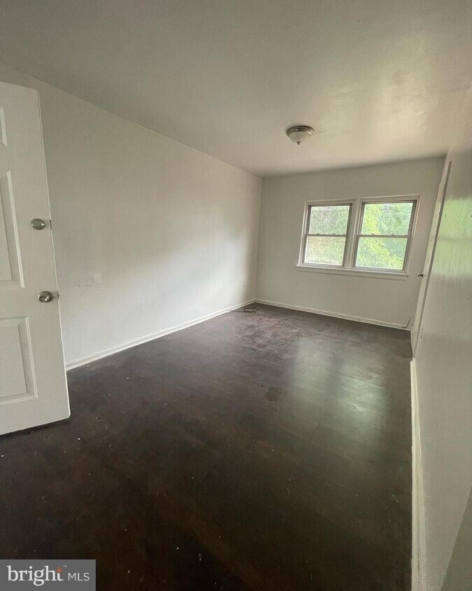 1725 W Rockland St, Philadelphia, PA 19141 Room for Rent in