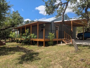 Building Photo - 1420 Stallion Springs Dr