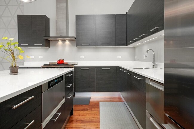 Foto del edificio - 128 S Aberdeen St