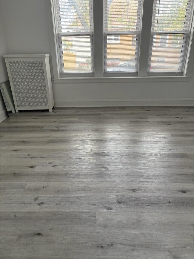 Living Room - 3300 N Long Ave