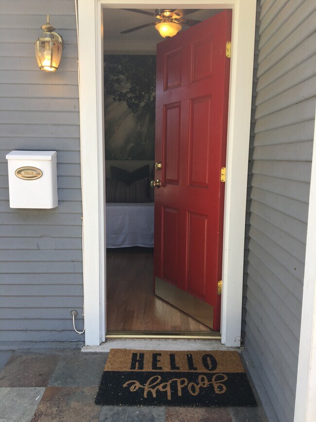 Front Door & Mailbox - 607 N Garfield Ave