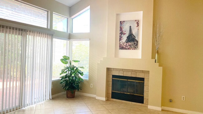 Building Photo - 12560 Rideabout Ct