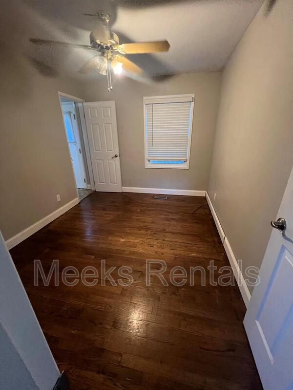 Building Photo - 1502 Byng Dr