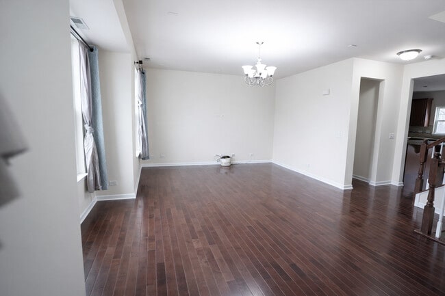 Foto del edificio - 3463 Bradbury Cir