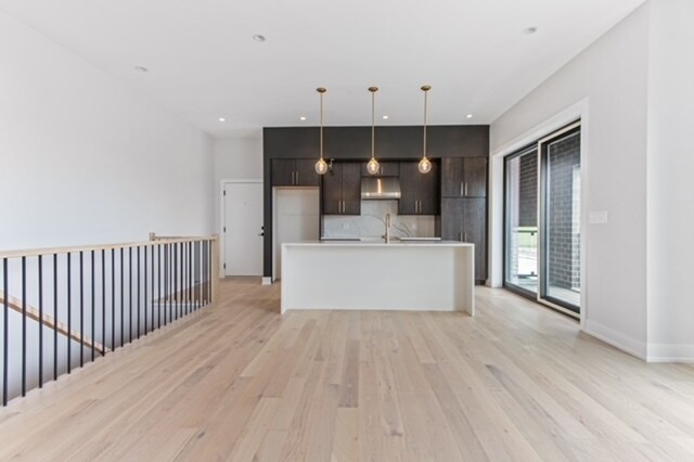 Building Photo - 2034 N Avondale Ave