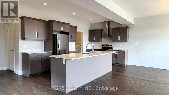 Building Photo - 1244 Sandbar St