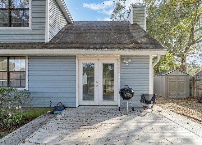 Foto del edificio - 108 Beverly Dr