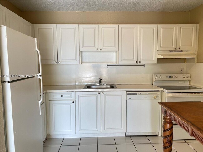 Foto del edificio - 5100 SW 41st St