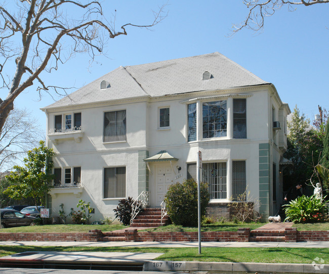 Building Photo - 157-167 S Canon Dr