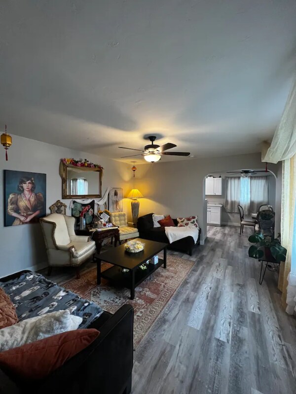 Building Photo - 3015 W Dunlap Ave