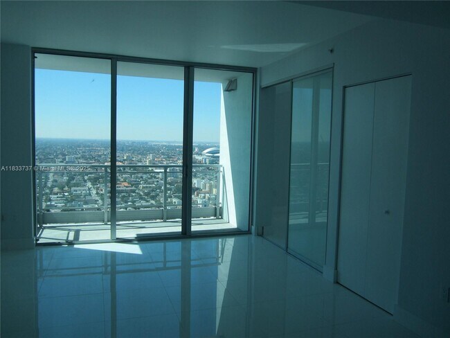 Foto del edificio - 92 SW 3rd St