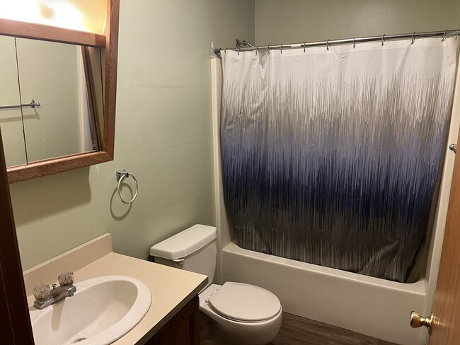 Foto del edificio - 1112 Springbrook Ave