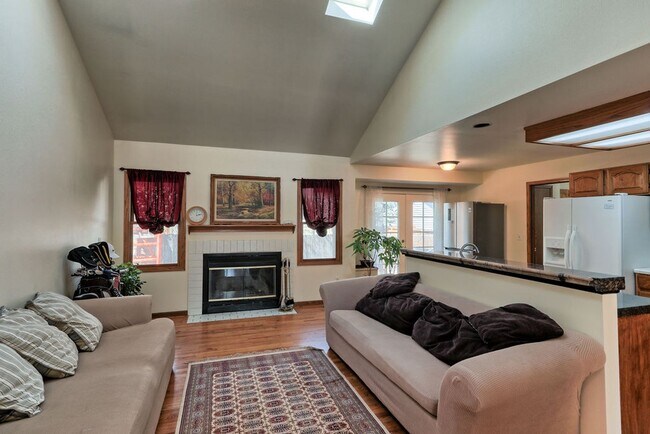 Building Photo - 3 Bedroom Home in Mid-Town Fort Collins