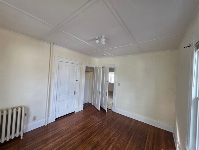 Foto del edificio - 37 Chase Ave