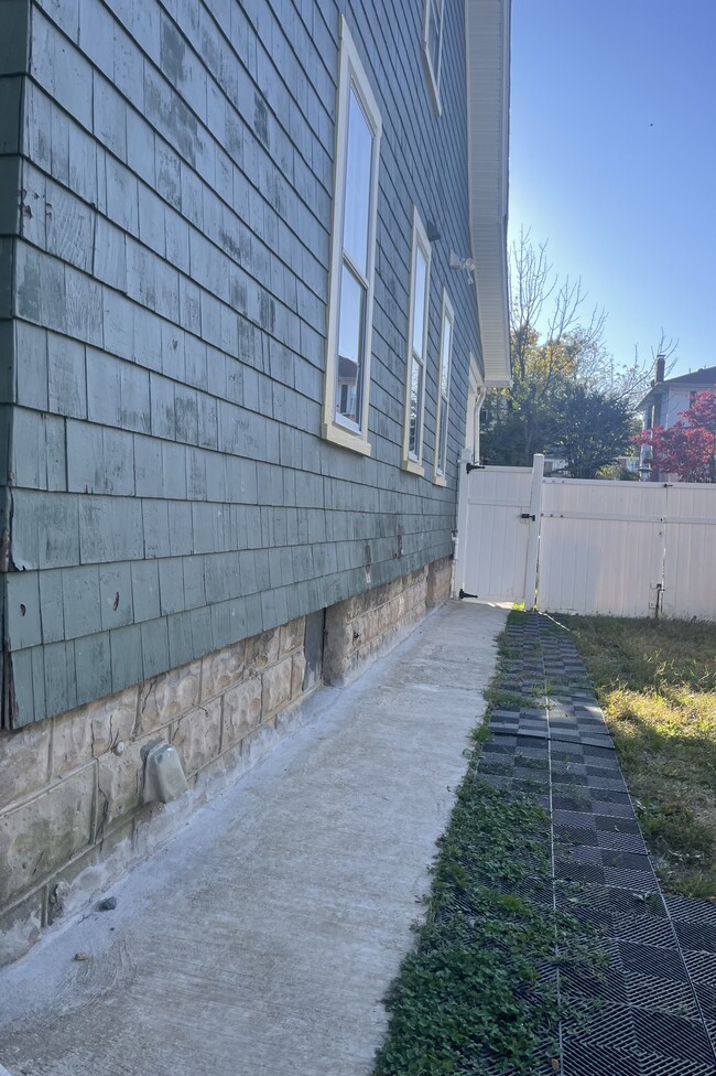 Building Photo - 235 Mallow Hill Rd