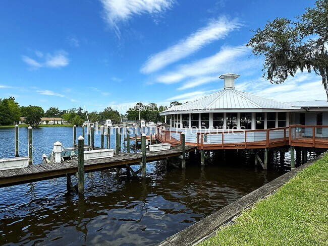 Foto del edificio - 3434 Blanding Blvd