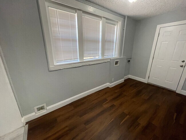 Foto del edificio - Single Family home available now!