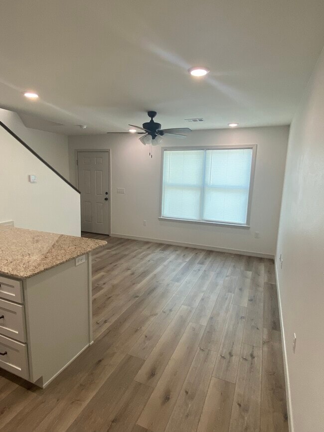 416 E G St, Russellville, AR 72801 Townhome Rentals in Russellville