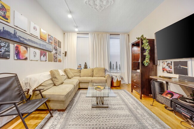 Foto del edificio - 2735 N Magnolia Ave