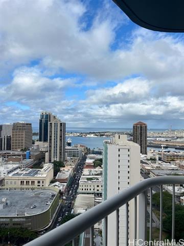 Building Photo - 1212 Nuuanu Ave