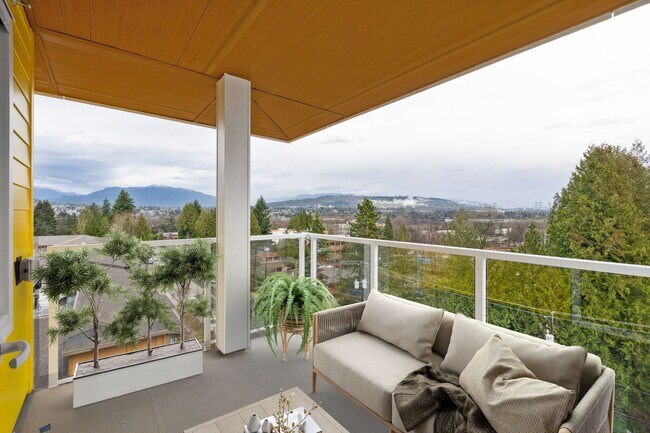 Photo du bâtiment - Dania Gardens Senior 55+ Housing