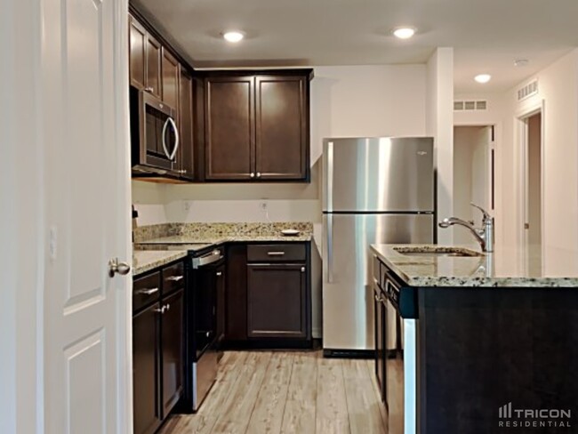 Foto del edificio - 541 Battersea Ave