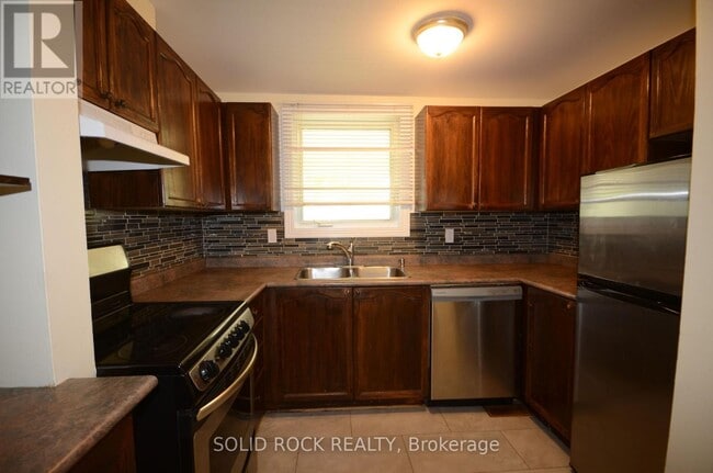 Building Photo - 2688 Draper Ave