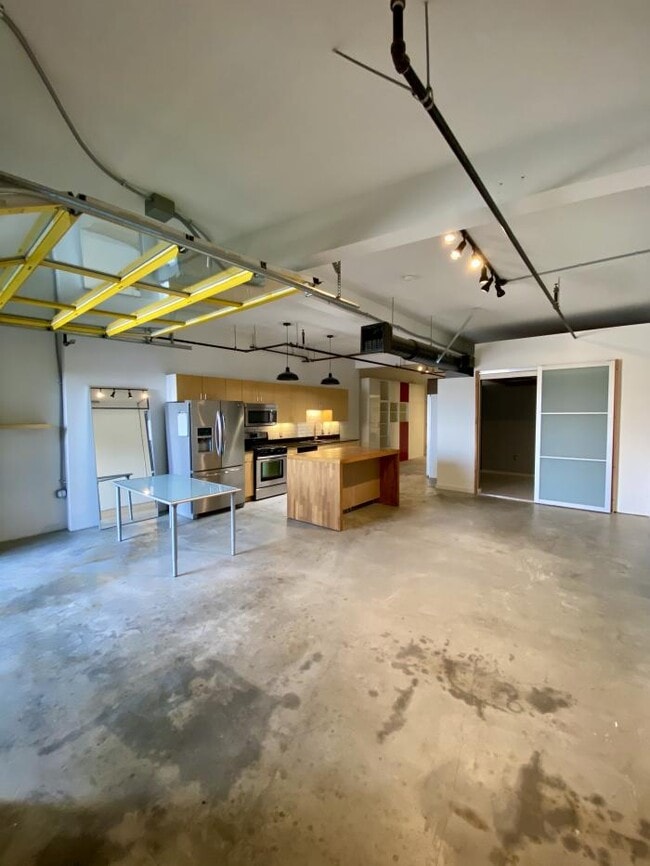 Foto del edificio - 1 bedroom in Los Angeles CA 90031