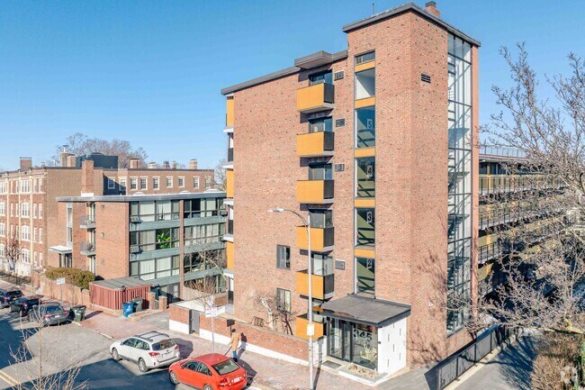 Building Photo - 345-347 Harvard St