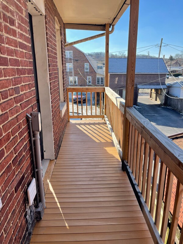 Foto del edificio - 1350 Mt Rose Ave