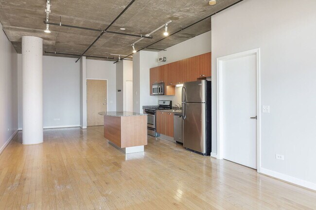 Building Photo - 111 S Morgan St