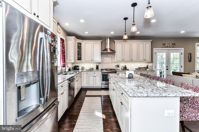 Building Photo - 3802 N Pershing Dr