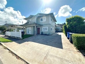 Building Photo - 1347 9th Ave