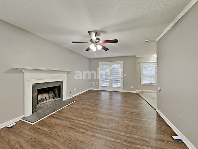 Building Photo - 479 Shoal Ct