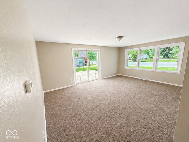 Foto del edificio - 6730 S State Rd 67