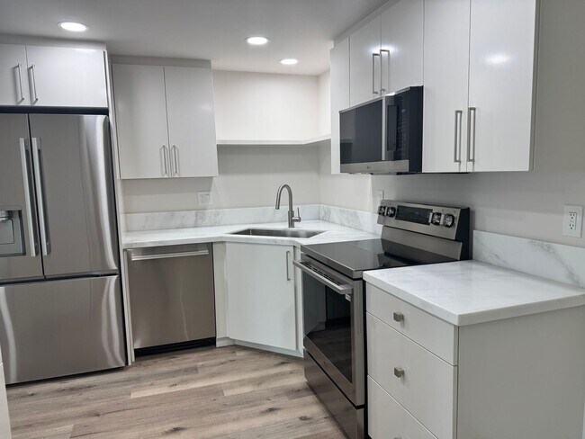 Foto del edificio - Welcome to this stunning Tierrasanta 1-bedroom, 1-bathroom