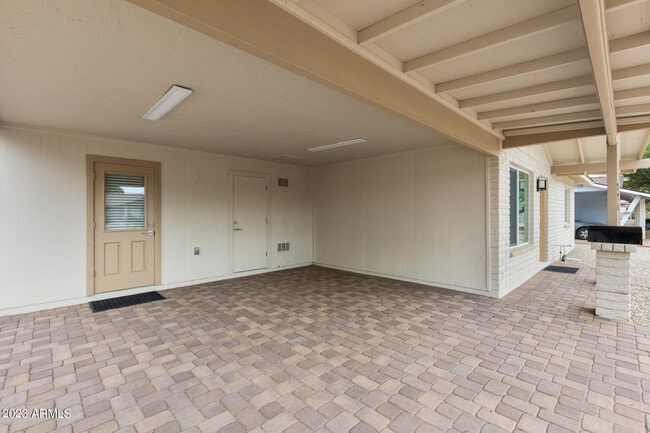 Building Photo - 224 E Oxford Dr