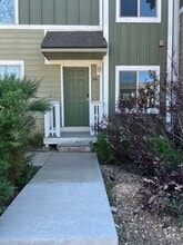 Building Photo - 316 Cheyenne Dr