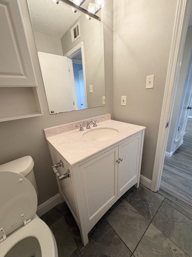 Foto del edificio - Live in the Heart of Midtown – One Month FREE at The Residence!