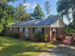 Building Photo - 605 S Pleasant Hill Rd