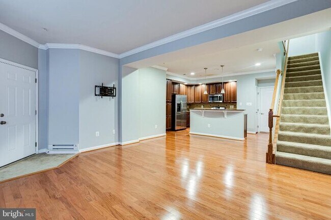 Building Photo - 343 Chessington Dr
