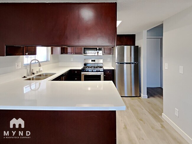 Building Photo - 549 Bastanchury Ave