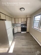 Building Photo - 1322 W Lunt Ave