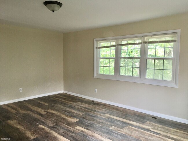 Foto del edificio - 3 br, 2 bath Townhome - 22 Rose Petal Ct