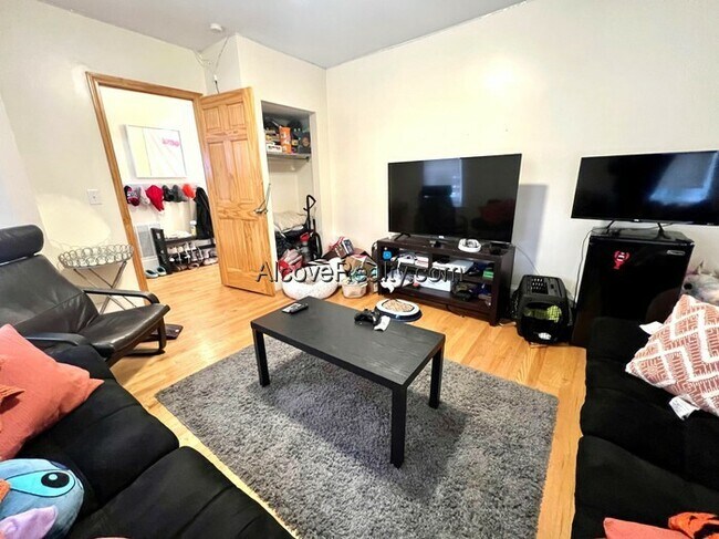 Foto del edificio - 28 Cherry St