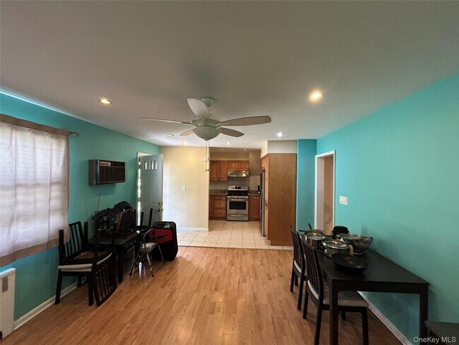 Foto del edificio - 82-34 Langdale St