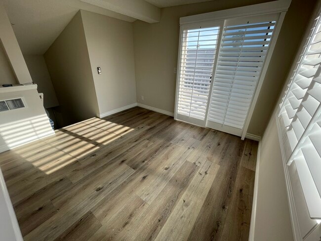 Loft - 12035 Washington Pl