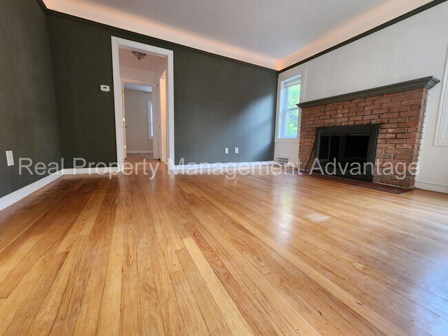 Foto del edificio - Ferndale Artistry with 2 Full Baths - Short Walk to Downtown Ferndale!