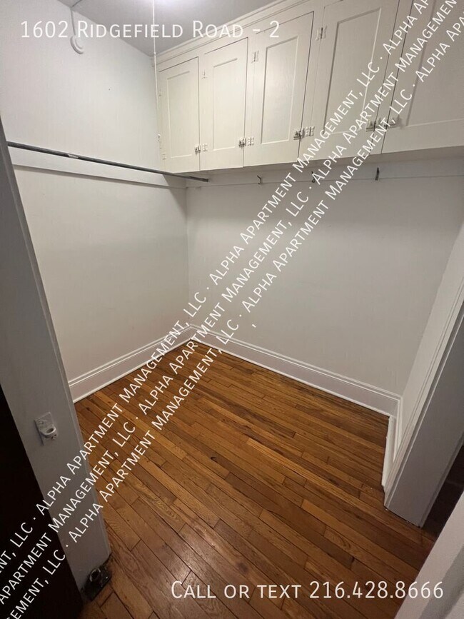 Foto del edificio - 1602 Ridgefield Rd