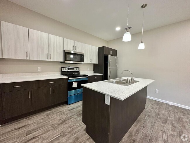 Building Photo - 1312 Vani Dr